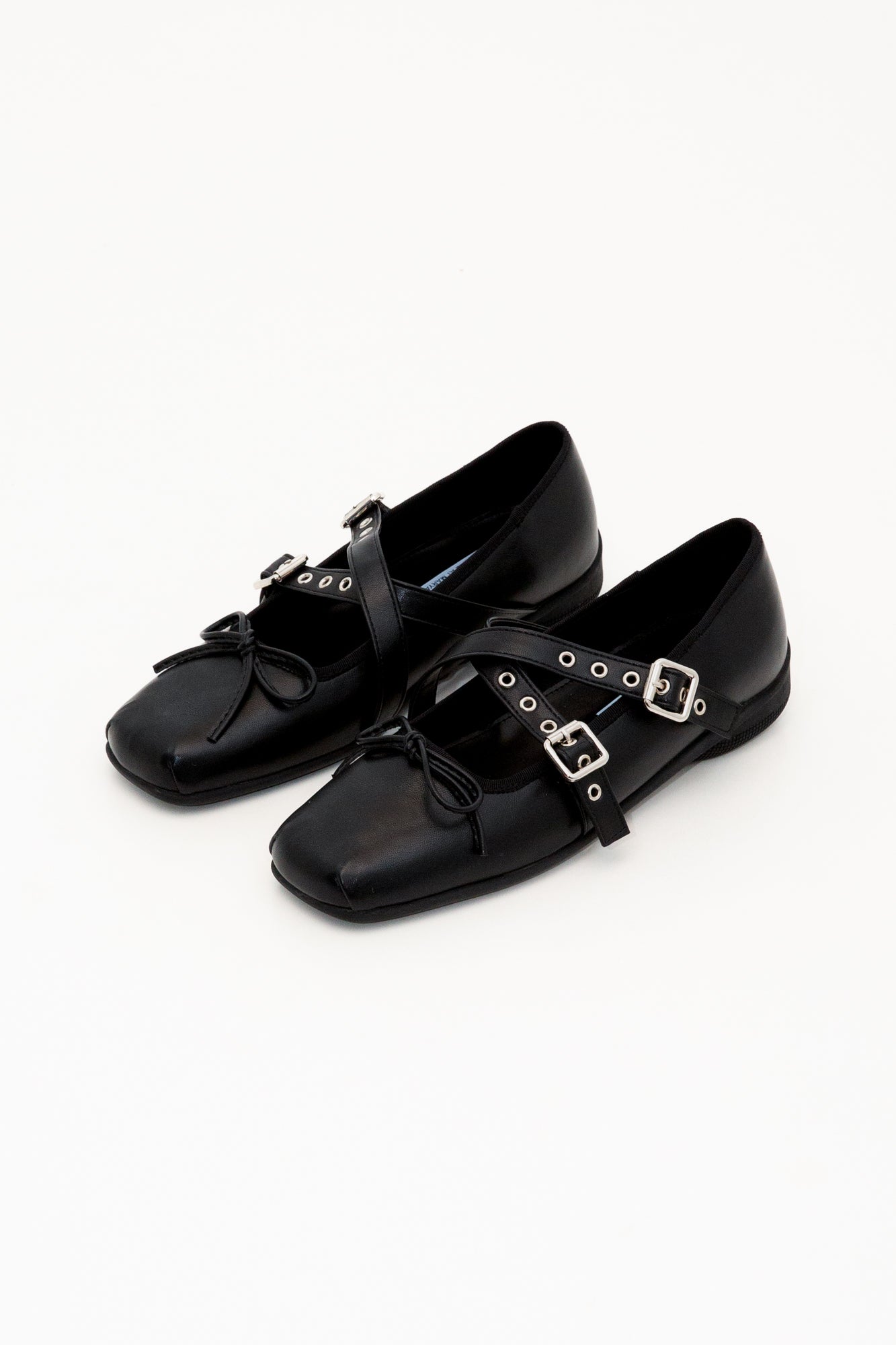All Shoes – Page 3 – Shop-Pêche