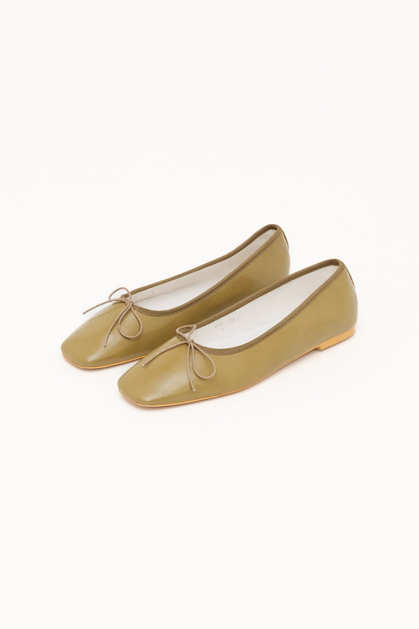 All Shoes – Tagged 