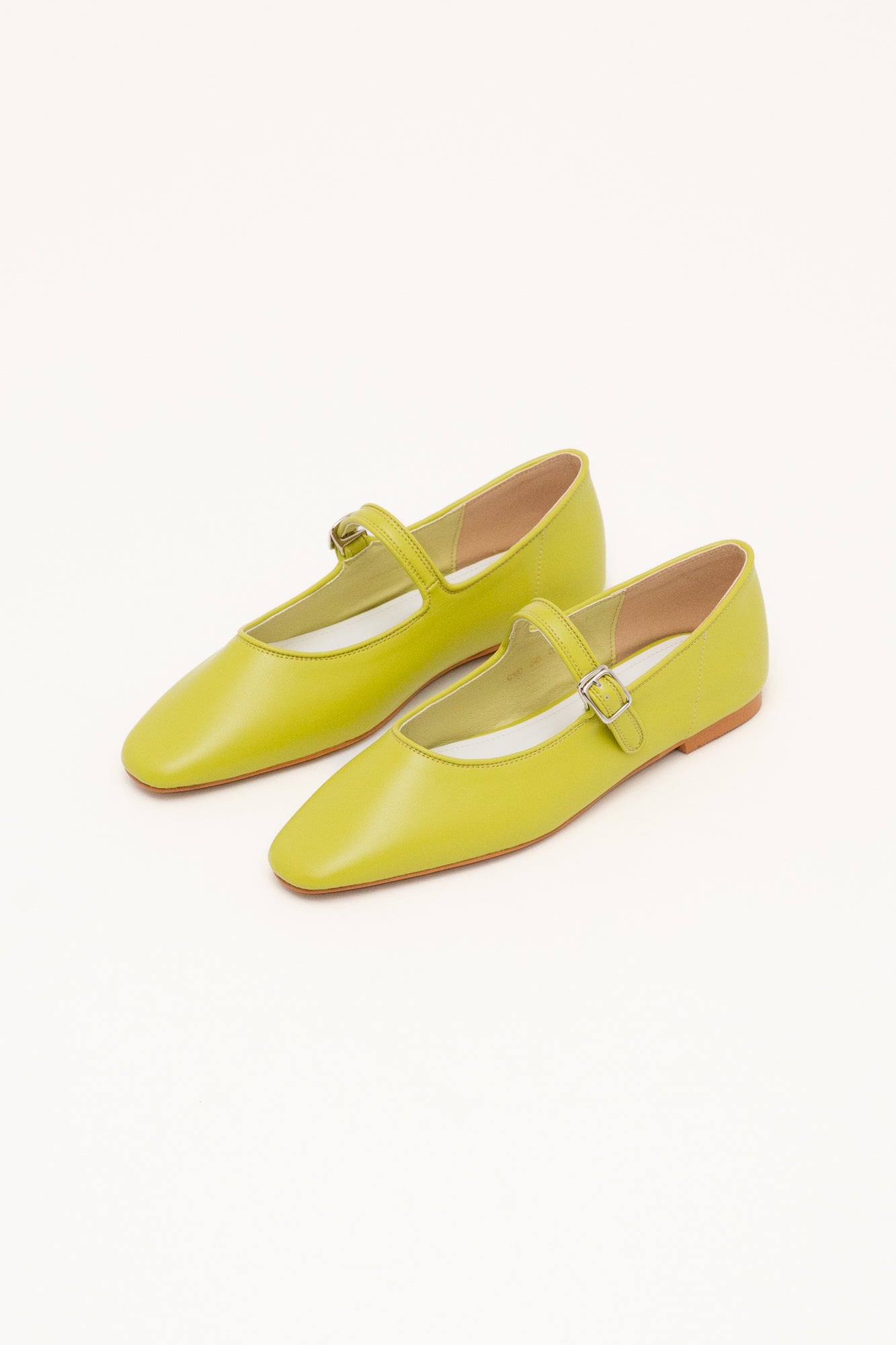 All Shoes – Tagged 