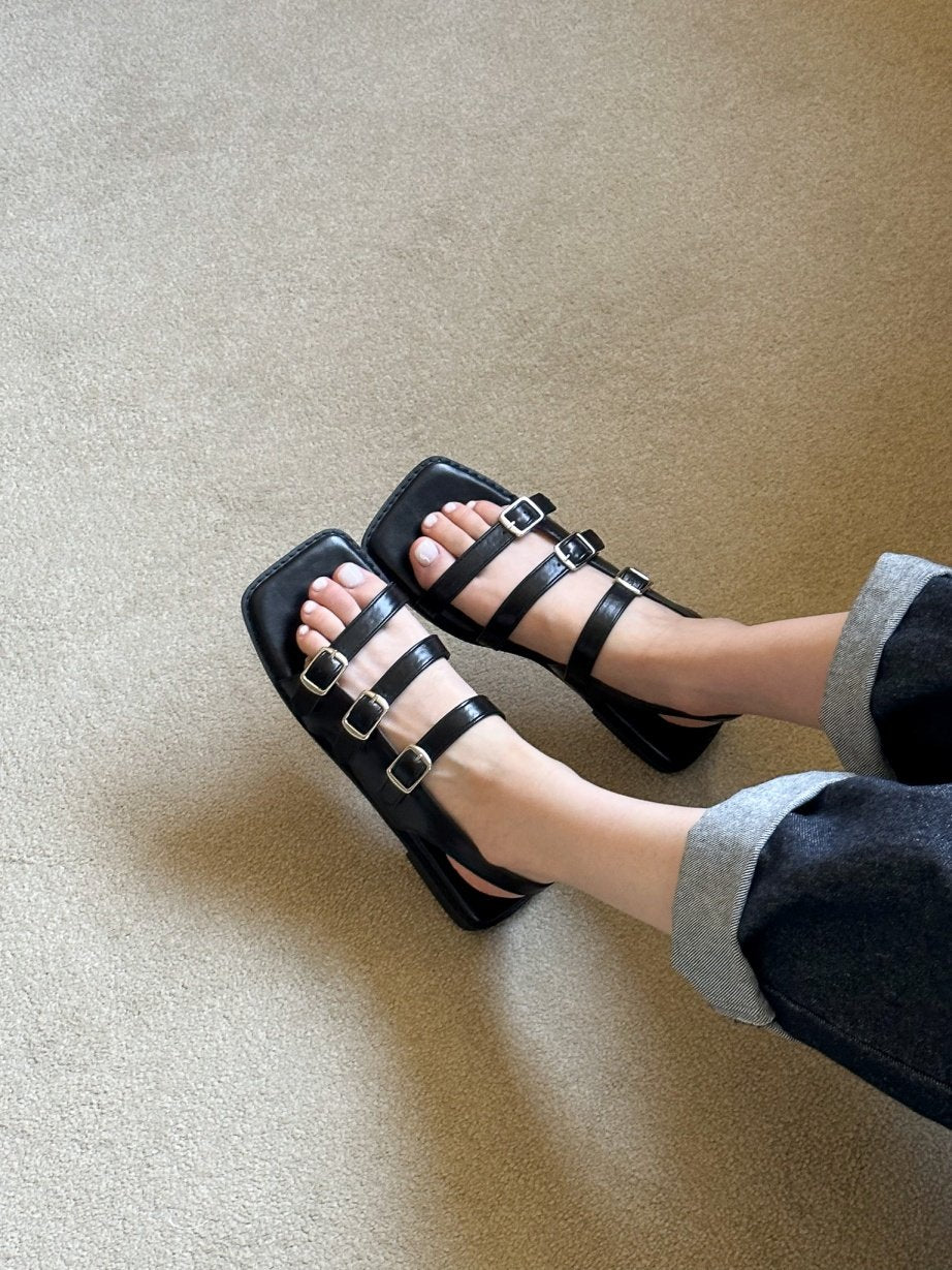 Arista - Black 8