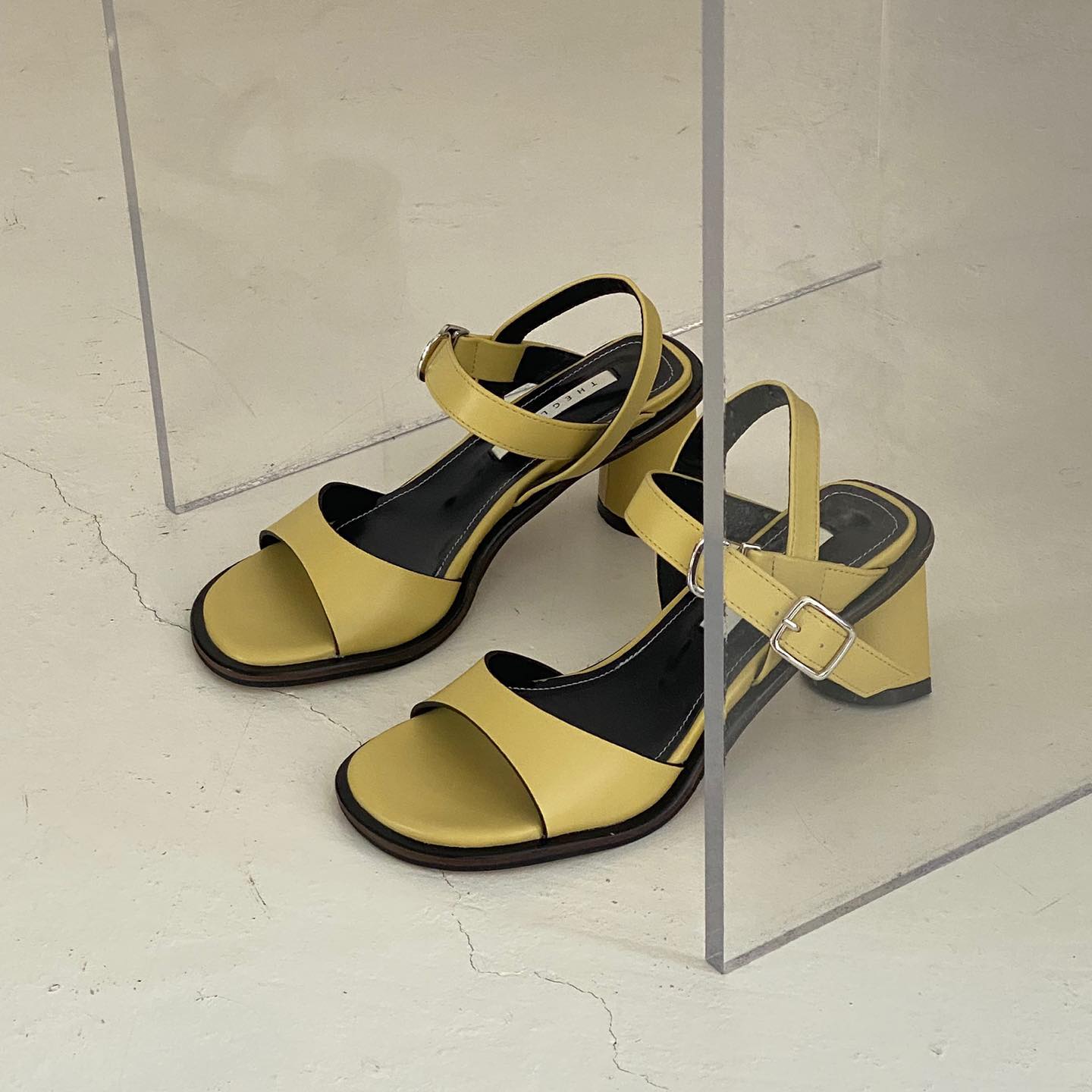 Saylor - Black 7